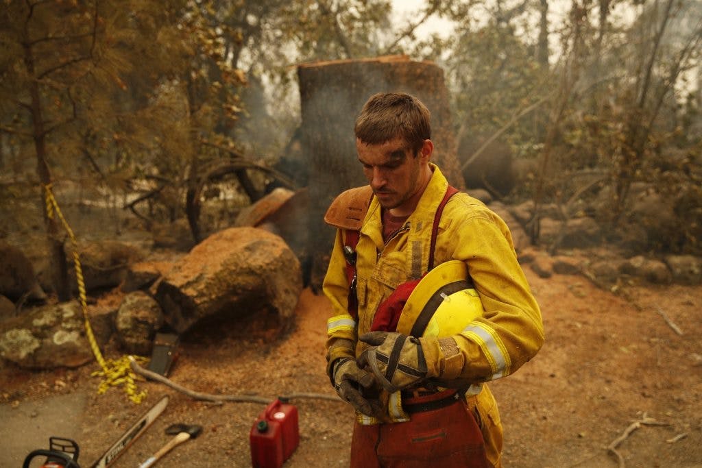 Sobe para 50 o número de mortos nos dois incêndios na Califórnia